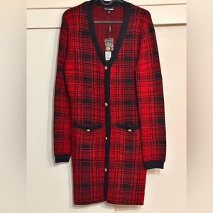 Plaid comfy stylish dress.